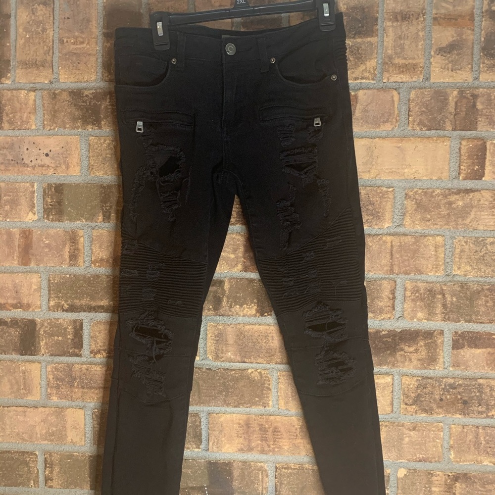 Men’s black jeans